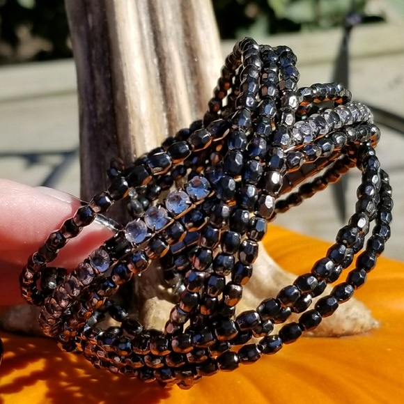 Cute wrap style bracelet - Picture 2 of 4